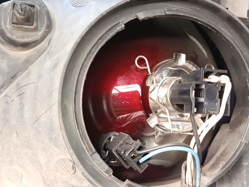 Recambio de faro derecho para renault kangoo express (fc0/1_) 1.2 (fc01, fc0a, fc0f) referencia OEM IAM   
