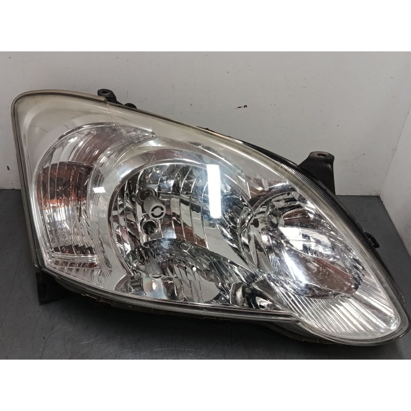 Recambio de faro derecho para toyota corolla (_e12_) 1.4 vvt-i (zze120_) referencia OEM IAM   