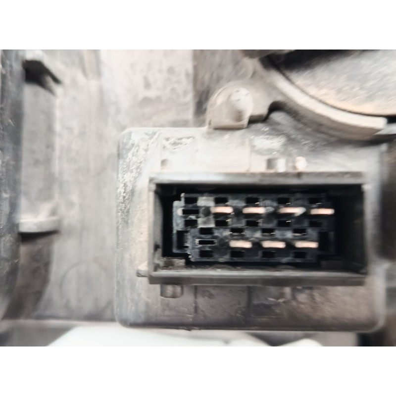 Recambio de faro derecho para toyota corolla (_e12_) 1.4 vvt-i (zze120_) referencia OEM IAM   