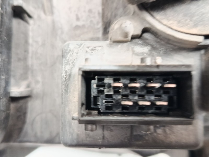 Recambio de faro derecho para toyota corolla (_e12_) 1.4 vvt-i (zze120_) referencia OEM IAM   