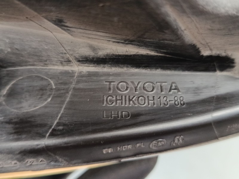 Recambio de faro derecho para toyota corolla (_e12_) 1.4 vvt-i (zze120_) referencia OEM IAM   