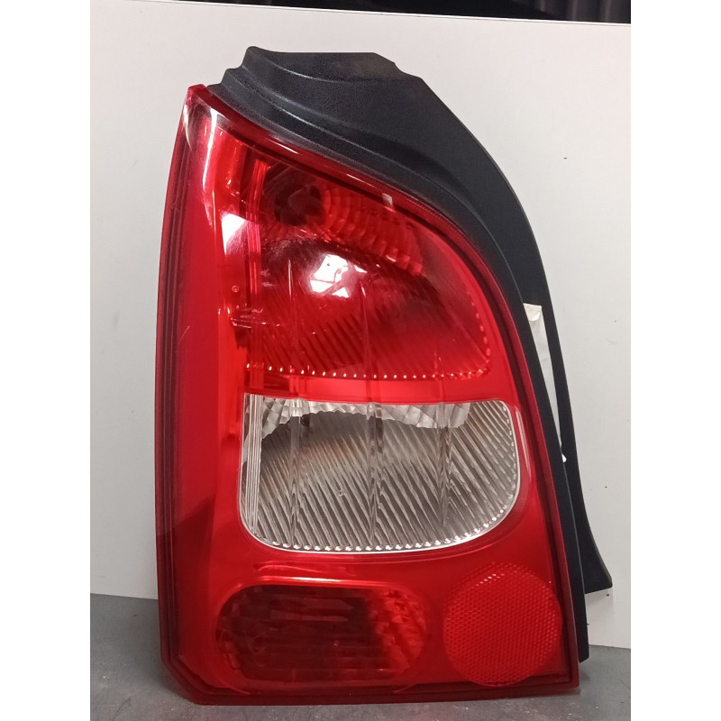 Recambio de piloto trasero izquierdo para renault twingo ii (cn0_) 1.2 16v (cn04, cn0a, cn0b) referencia OEM IAM 8200387888  