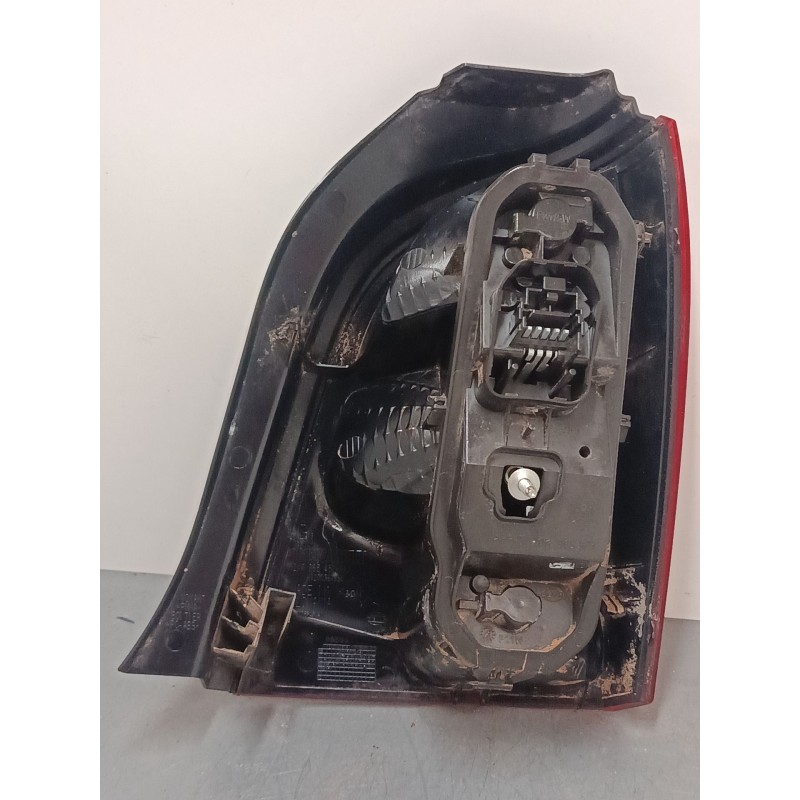Recambio de piloto trasero izquierdo para renault twingo ii (cn0_) 1.2 16v (cn04, cn0a, cn0b) referencia OEM IAM 8200387888  