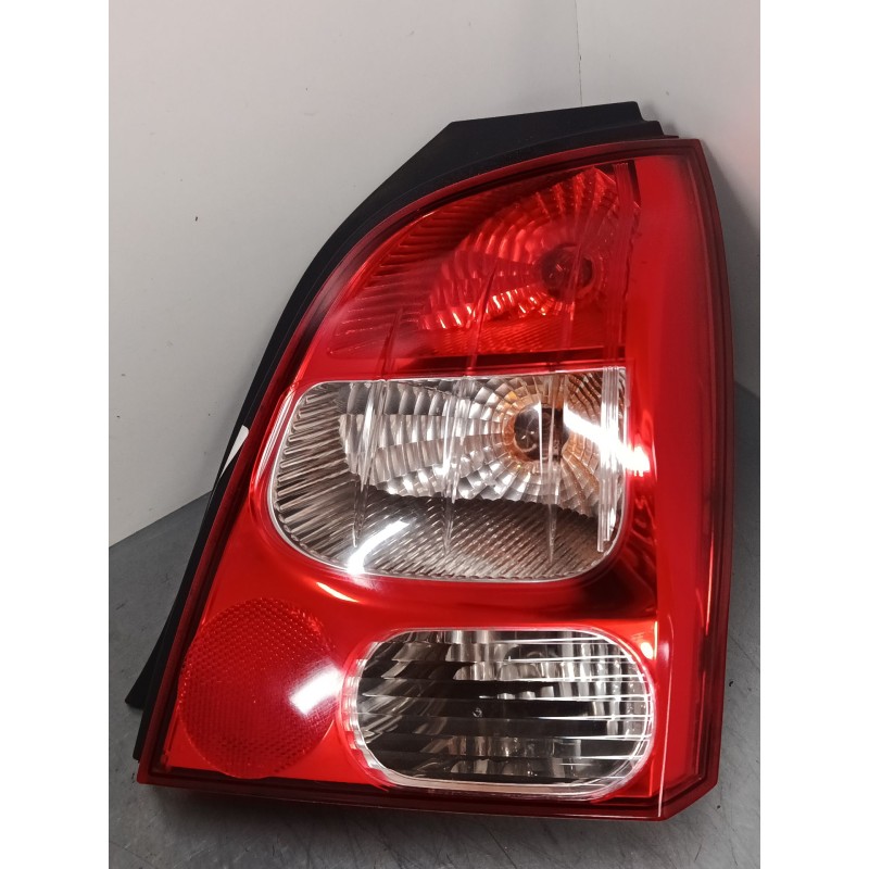 Recambio de piloto trasero derecho para renault twingo ii (cn0_) 1.2 16v (cn04, cn0a, cn0b) referencia OEM IAM 8200387889  