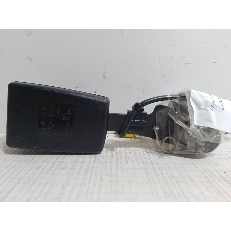 Recambio de anclaje cinturon trasero izquierdo para mercedes-benz clase b sports tourer (w245) b 160 (245.231) referencia OEM IA