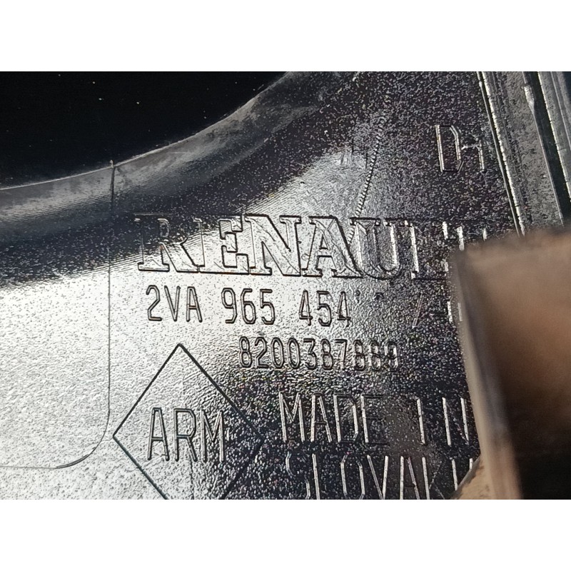 Recambio de piloto trasero derecho para renault twingo ii (cn0_) 1.2 16v (cn04, cn0a, cn0b) referencia OEM IAM 8200387889  