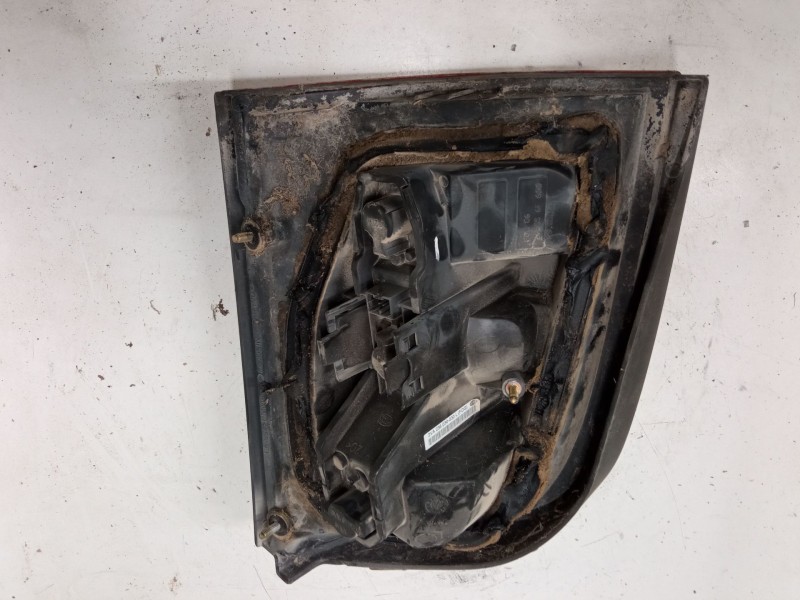 Recambio de piloto trasero izquierdo para nissan micra ii (k11) 1.0 i 16v referencia OEM IAM 2VA236030030L  