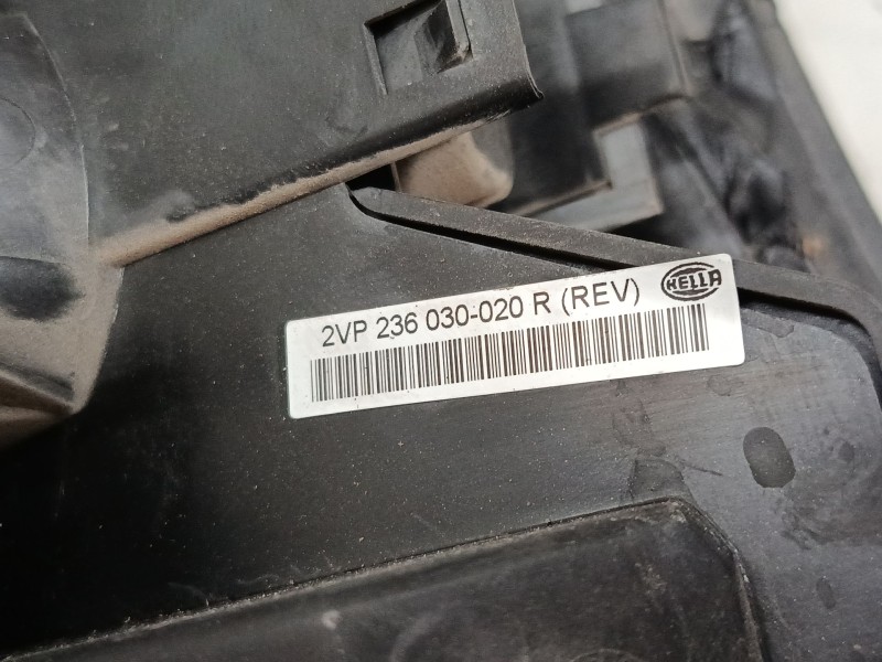 Recambio de piloto trasero derecho para nissan micra ii (k11) 1.0 i 16v referencia OEM IAM 2VP236030020R  