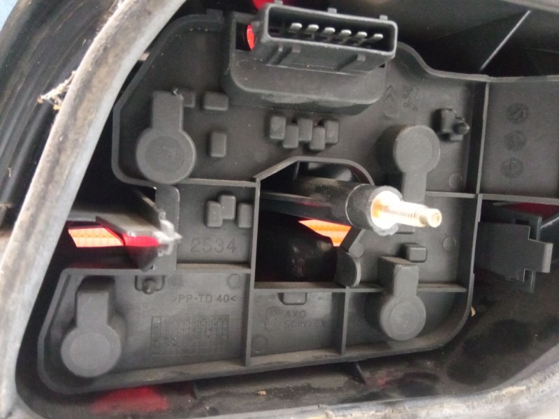 Recambio de piloto trasero izquierdo para citroën xsara (n1) 1.9 td referencia OEM IAM   