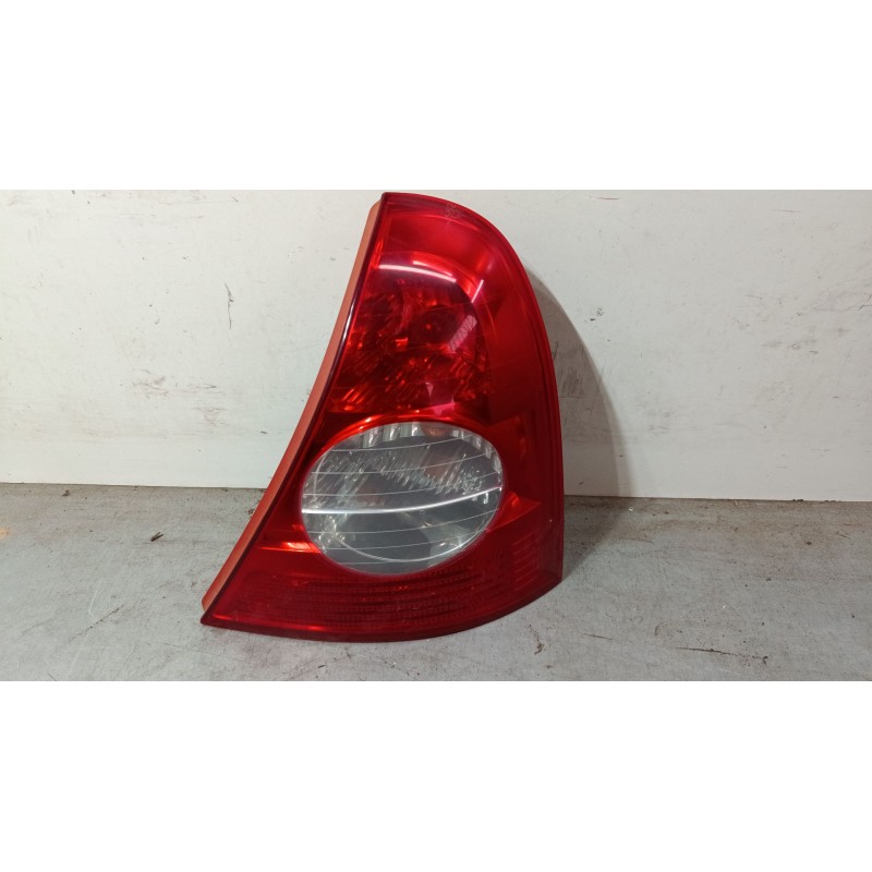 Recambio de piloto trasero derecho para renault clio ii (bb_, cb_) 1.2 (bb0a, bb0f, bb10, bb1k, bb28, bb2d, bb2h, cb0a,... refer