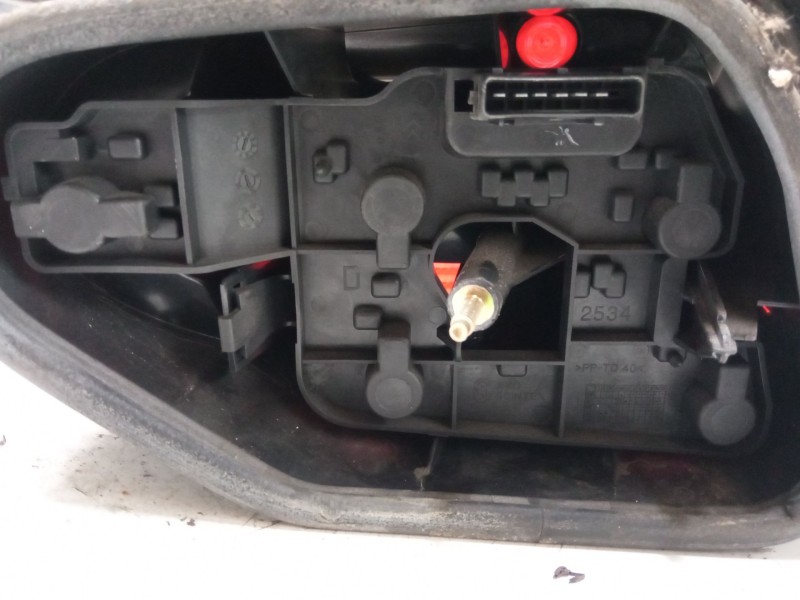 Recambio de piloto trasero derecho para citroën xsara (n1) 1.9 td referencia OEM IAM   