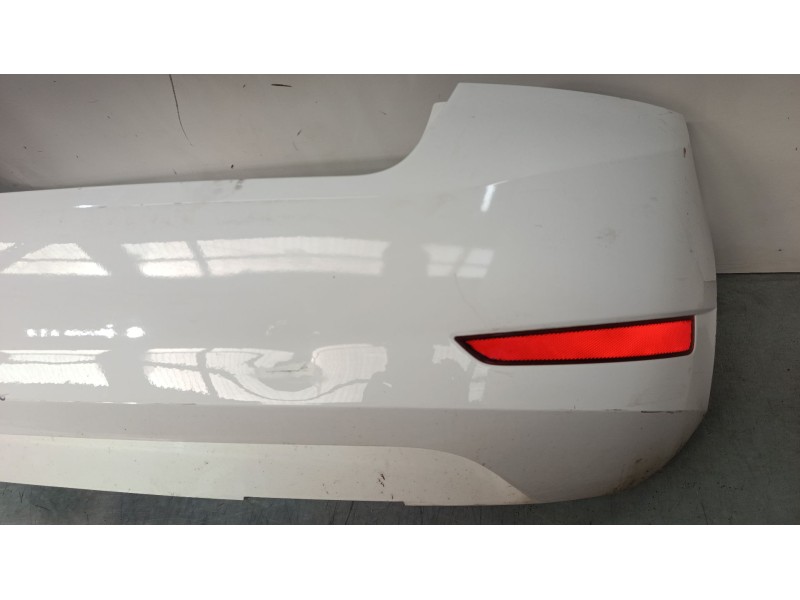 Recambio de paragolpes trasero para skoda fabia iii (nj3) 1.0 referencia OEM IAM 6V6807421  