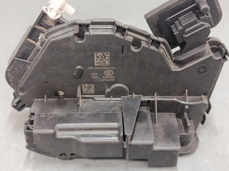Recambio de cerradura puerta trasera izquierda para skoda fabia iii (nj3) 1.0 referencia OEM IAM 5TA839015L  
