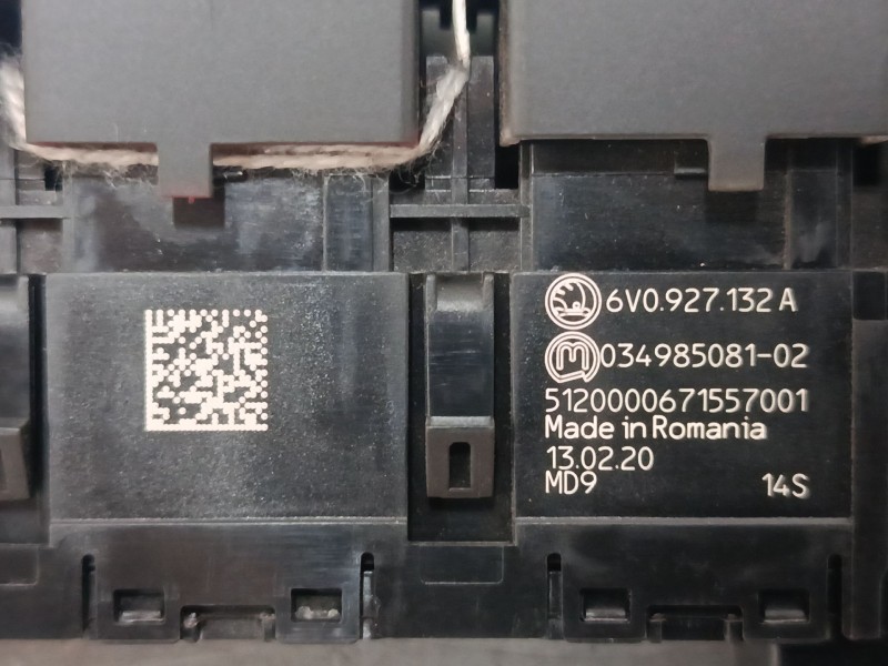 Recambio de warning para skoda fabia iii (nj3) 1.0 referencia OEM IAM 6V0927132A  