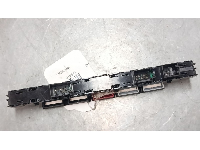 Recambio de warning para skoda fabia iii (nj3) 1.0 referencia OEM IAM 6V0927132A  