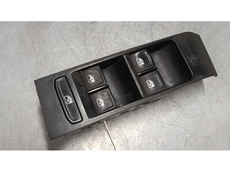 Recambio de mando elevalunas delantero izquierdo para skoda fabia iii (nj3) 1.0 referencia OEM IAM 5E0959857A  