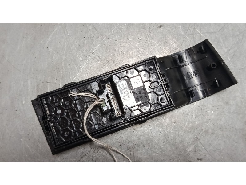 Recambio de mando elevalunas delantero izquierdo para skoda fabia iii (nj3) 1.0 referencia OEM IAM 5E0959857A  