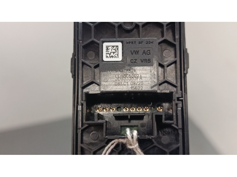 Recambio de mando elevalunas delantero izquierdo para skoda fabia iii (nj3) 1.0 referencia OEM IAM 5E0959857A  
