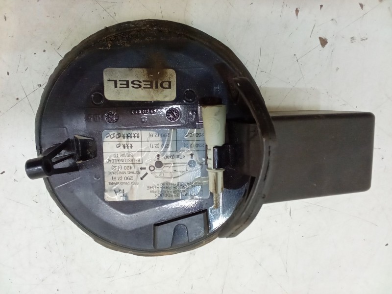 Recambio de tapa exterior combustible para opel astra h (a04) 1.9 cdti (l48) referencia OEM IAM   