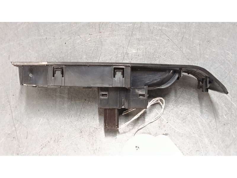 Recambio de mando elevalunas delantero derecho para skoda fabia iii (nj3) 1.0 referencia OEM IAM 6V0959855  