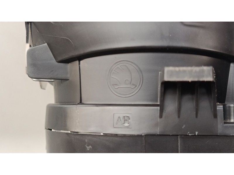 Recambio de cuadro instrumentos para skoda fabia iii (nj3) 1.0 referencia OEM IAM 6V0920740D  