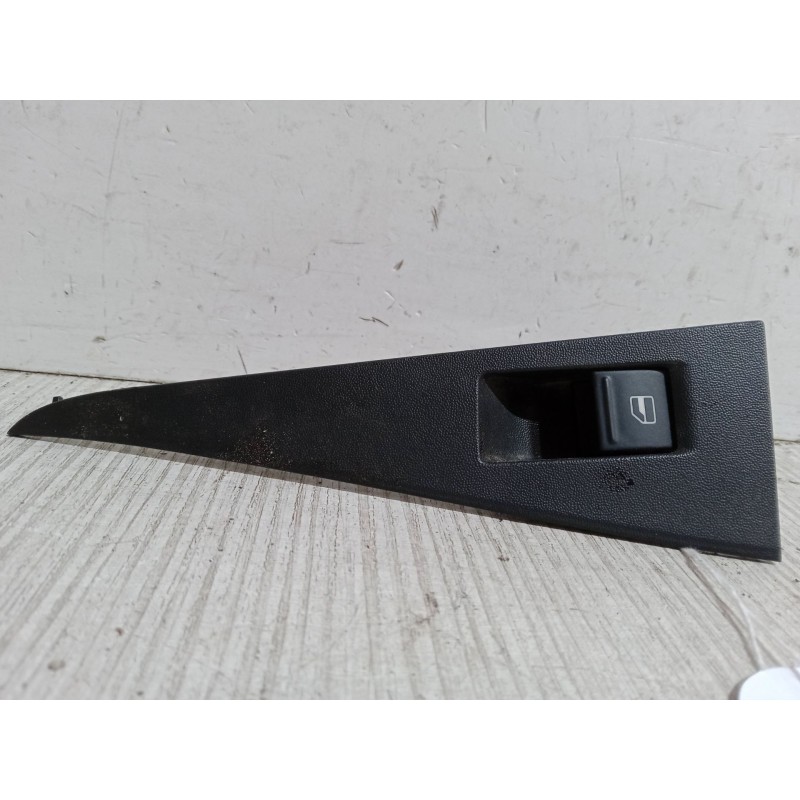 Recambio de mando elevalunas trasero izquierdo para seat leon (1p1) 1.9 tdi referencia OEM IAM   