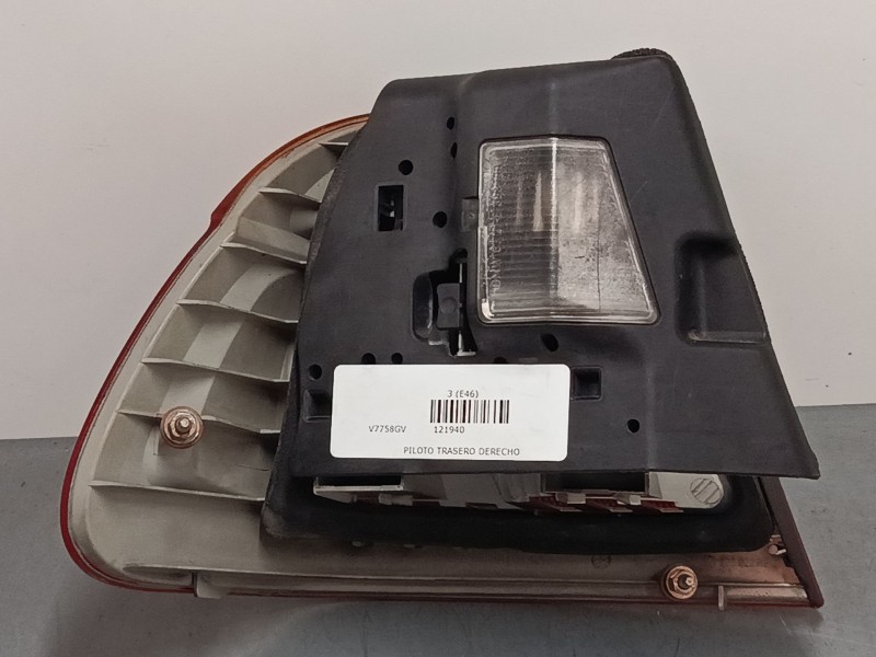 Recambio de piloto trasero derecho para bmw 3 (e46) 328 i referencia OEM IAM 8364922  