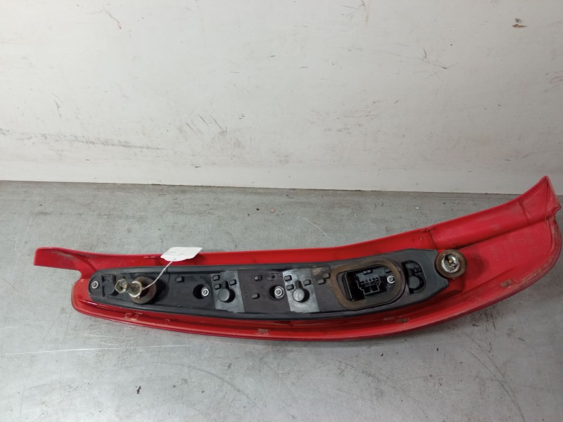 Recambio de piloto trasero derecho para fiat punto (188_) 1.2 60 (188.030, .050, .130, .150, .230, .250) referencia OEM IAM 4681