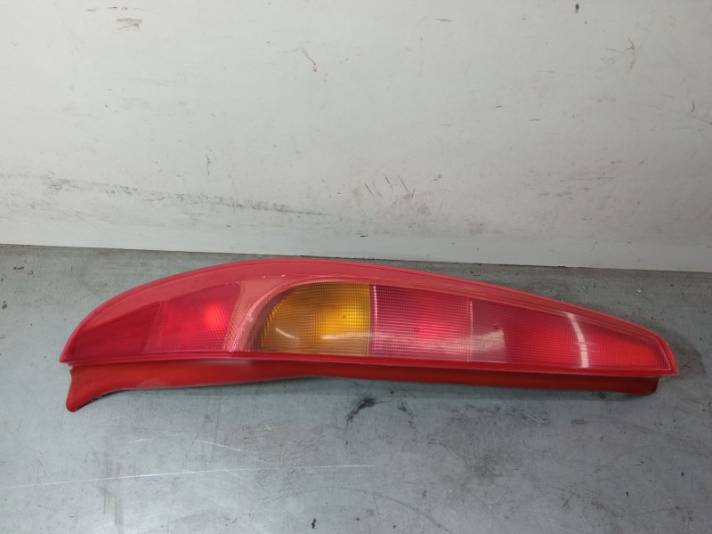 Recambio de piloto trasero izquierdo para fiat punto (188_) 1.2 60 (188.030, .050, .130, .150, .230, .250) referencia OEM IAM   