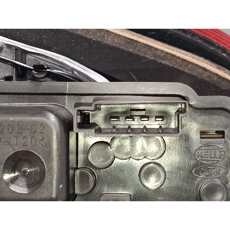 Recambio de piloto trasero porton derecho para ford s-max (wa6) 2.0 tdci referencia OEM IAM AM2113A602AF  