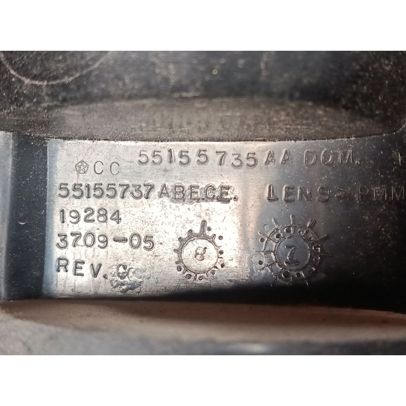 Recambio de piloto trasero izquierdo para jeep grand cherokee i (zj, zg) 4.0 i 4x4 (z) referencia OEM IAM 55155735  