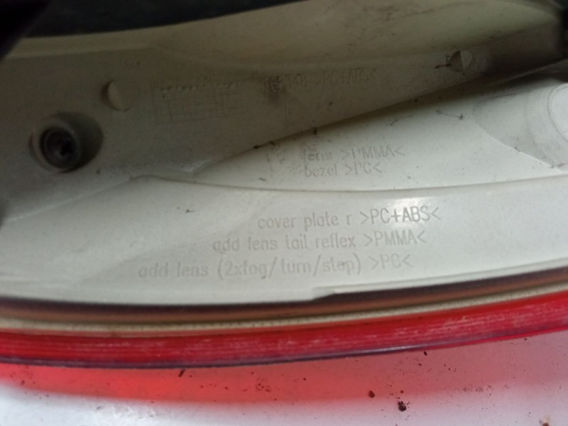 Recambio de piloto trasero izquierdo para opel insignia a sedán (g09) 2.0 cdti (69) referencia OEM IAM 13279627  