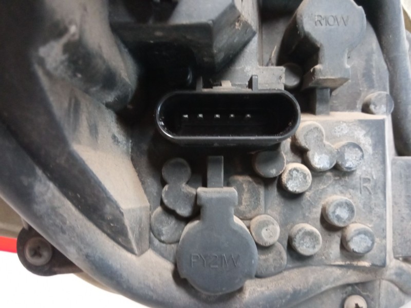 Recambio de piloto trasero derecho para opel insignia a sedán (g09) 2.0 cdti (69) referencia OEM IAM 13279628  