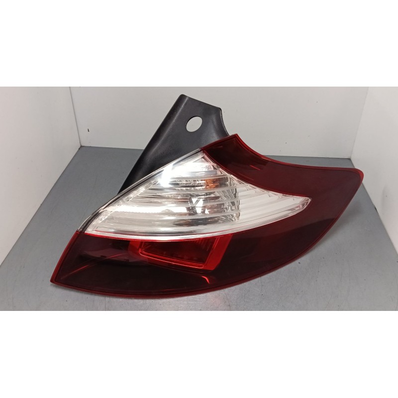 Recambio de piloto trasero derecho para renault megane iii hatchback (bz0/1_, b3_) 1.5 dci (bz1g, bz1w, bz0r) referencia OEM IAM