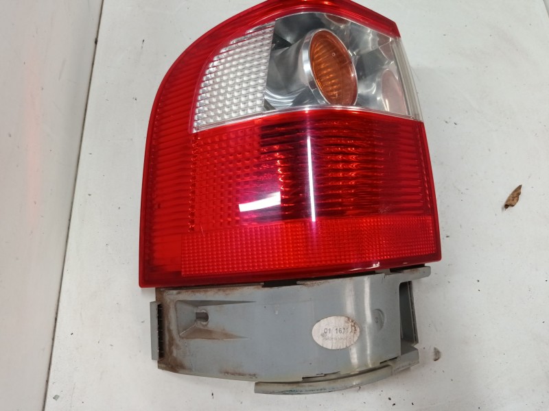 Recambio de piloto trasero izquierdo para ford galaxy i (wgr) 1.9 tdi referencia OEM IAM 4M2113405AB  
