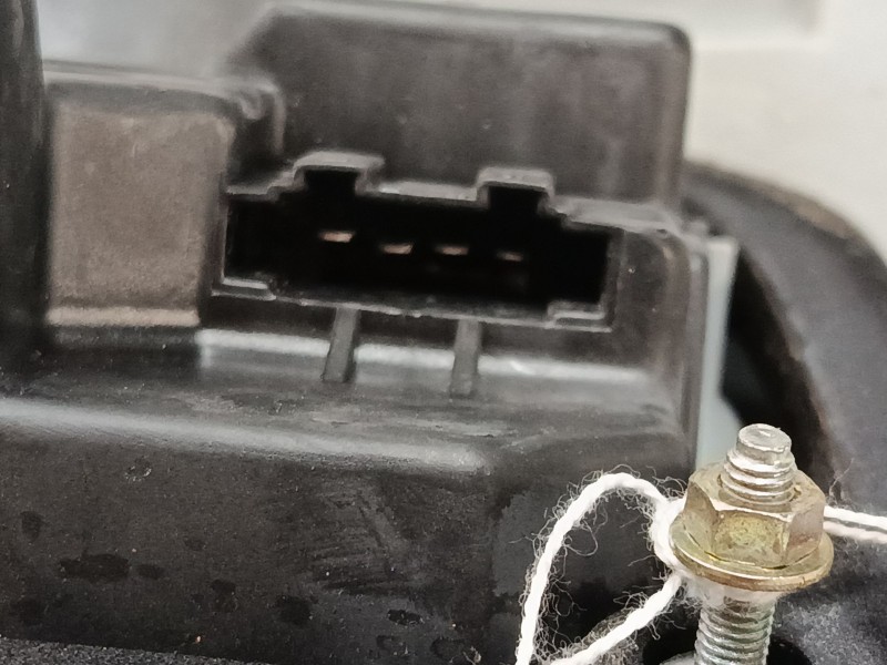 Recambio de piloto trasero izquierdo para ford galaxy i (wgr) 1.9 tdi referencia OEM IAM 4M2113405AB  