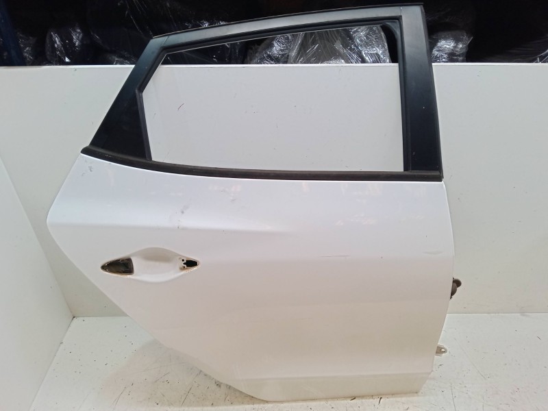 Recambio de puerta trasera derecha para hyundai ix35 (lm, el, elh) 1.7 crdi referencia OEM IAM   