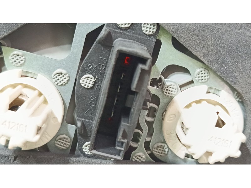 Recambio de piloto trasero izquierdo para bmw x5 (e53) 3.0 d referencia OEM IAM 716447101  
