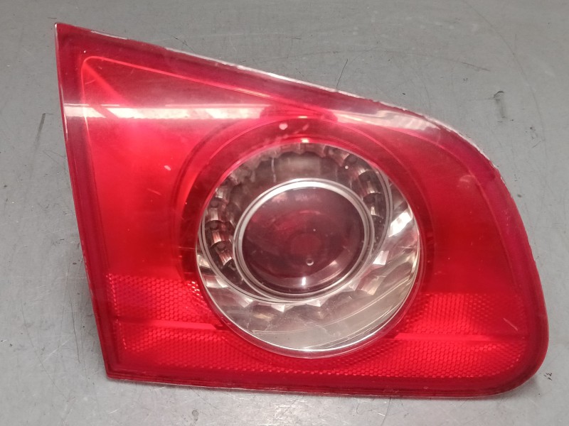 Recambio de piloto trasero porton izquierdo para volkswagen passat b6 (3c2) 2.0 tdi 16v referencia OEM IAM   