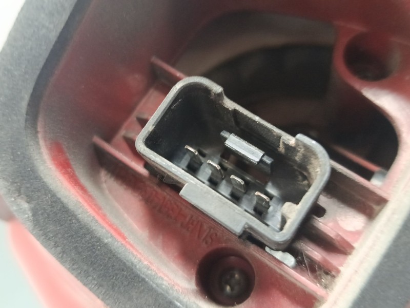 Recambio de piloto trasero izquierdo para volkswagen passat b6 (3c2) 2.0 tdi 16v referencia OEM IAM 3C9945095C  