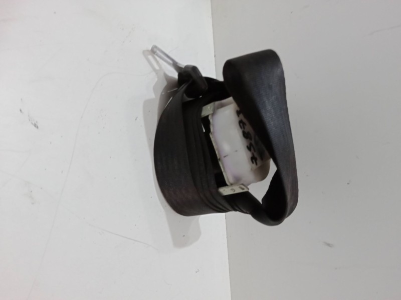 Recambio de cinturon seguridad trasero derecho para alfa romeo 147 (937_) 1.9 jtd (937.axd1a, 937.bxd1a) referencia OEM IAM   
