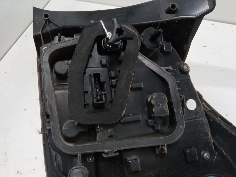 Recambio de piloto trasero izquierdo para dacia sandero ii (b8_) tce 90 (b8m1, b8ma) referencia OEM IAM 265554938R  