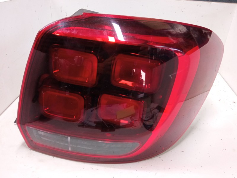 Recambio de piloto trasero derecho para dacia sandero ii (b8_) tce 90 (b8m1, b8ma) referencia OEM IAM 265500465R  