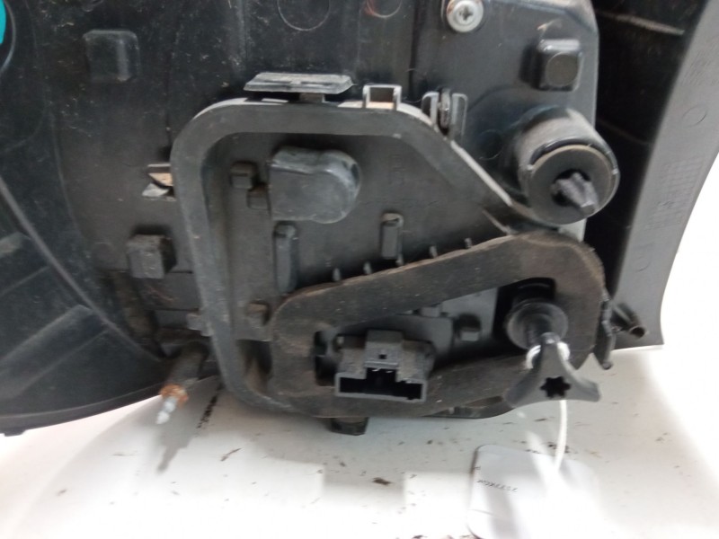 Recambio de piloto trasero derecho para dacia sandero ii (b8_) tce 90 (b8m1, b8ma) referencia OEM IAM 265500465R  