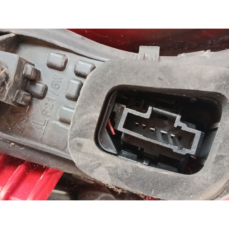 Recambio de piloto trasero izquierdo para peugeot 3008 i monospace (0u_) 2.0 hdi 150 / bluehdi 150 referencia OEM IAM 9683460880