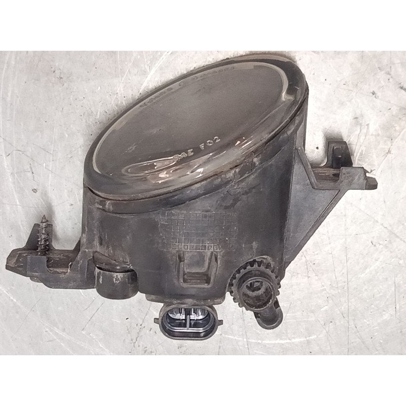 Recambio de faro antiniebla derecho para renault clio ii (bb_, cb_) 1.4 16v (b/cb0p, bb13) referencia OEM IAM   