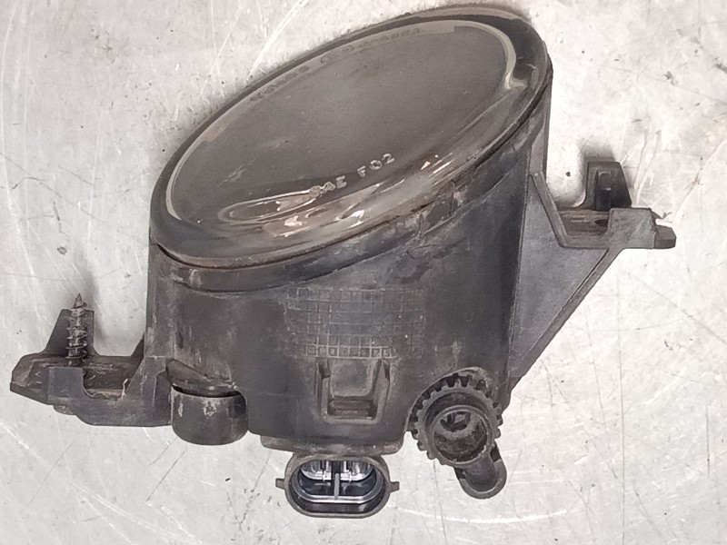 Recambio de faro antiniebla derecho para renault clio ii (bb_, cb_) 1.4 16v (b/cb0p, bb13) referencia OEM IAM   