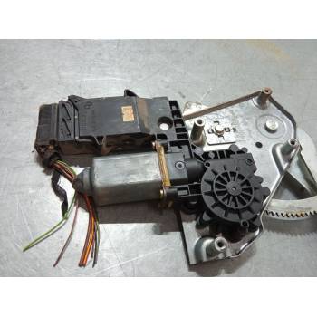ELEVALUNAS ELECTRICO TRASERO DERECHO 