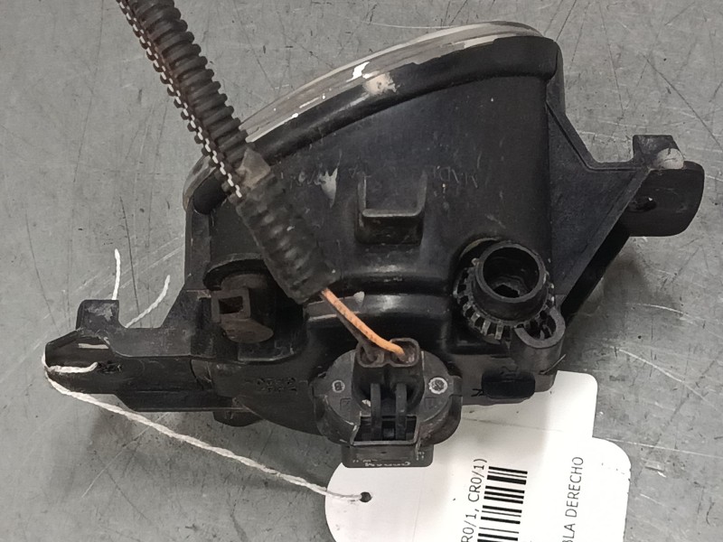 Recambio de faro antiniebla derecho para renault clio iii (br0/1, cr0/1) 1.2 16v (br0p, cr0p) referencia OEM IAM   