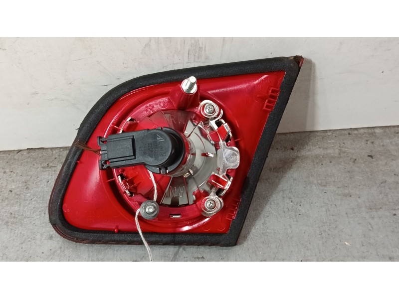 Recambio de piloto trasero porton izquierdo para volkswagen passat b6 (3c2) 2.0 tdi referencia OEM IAM 3C5945093E  
